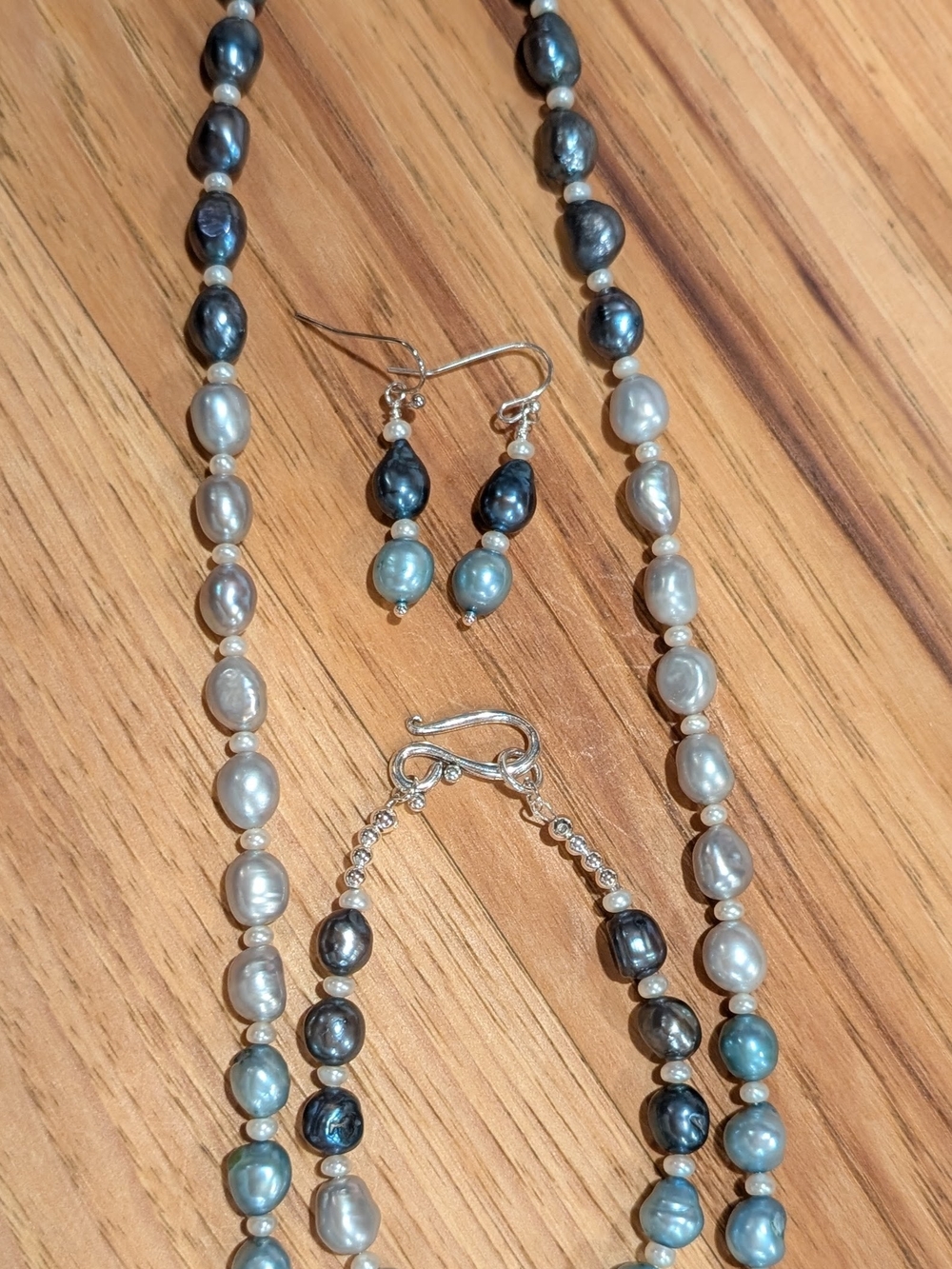 Freshwater Pearl Necklace, Bracelet & Earring Set - Blue and Silver Tones